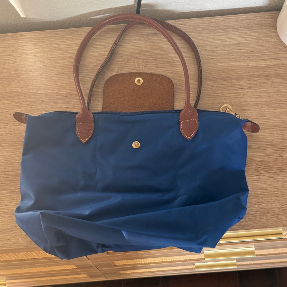 Longchamp Elegant Blue Tote Bag with Brown Accents